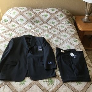 NEW Mens 48R Stafford 2 Piece 42X30 100% Wool Suit